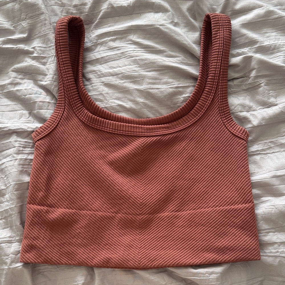 Nikibiki Ribbed Cropped Tank Top - Dusty Rose